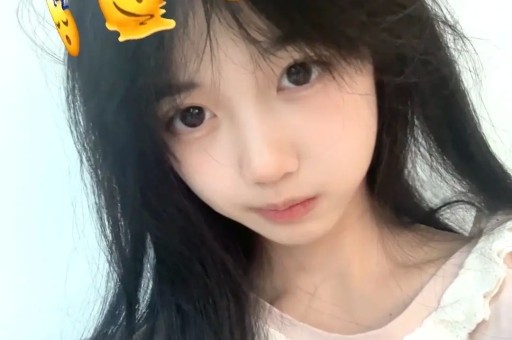 闫学晶直播“哭穷”引风波 道歉被指“知道疼了而非知道错了”